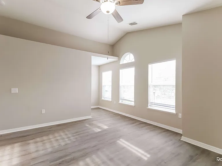 13626 Silver Charm Ct — Photo 7
