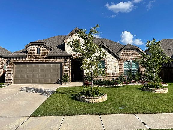 2nd image of 2613 Chadwick Ln