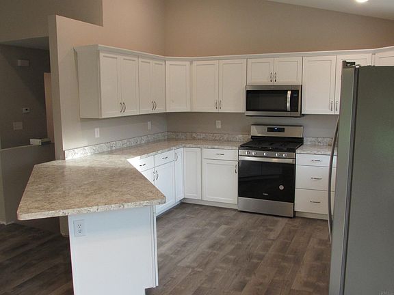 5th image of 56272 River Shore Ln