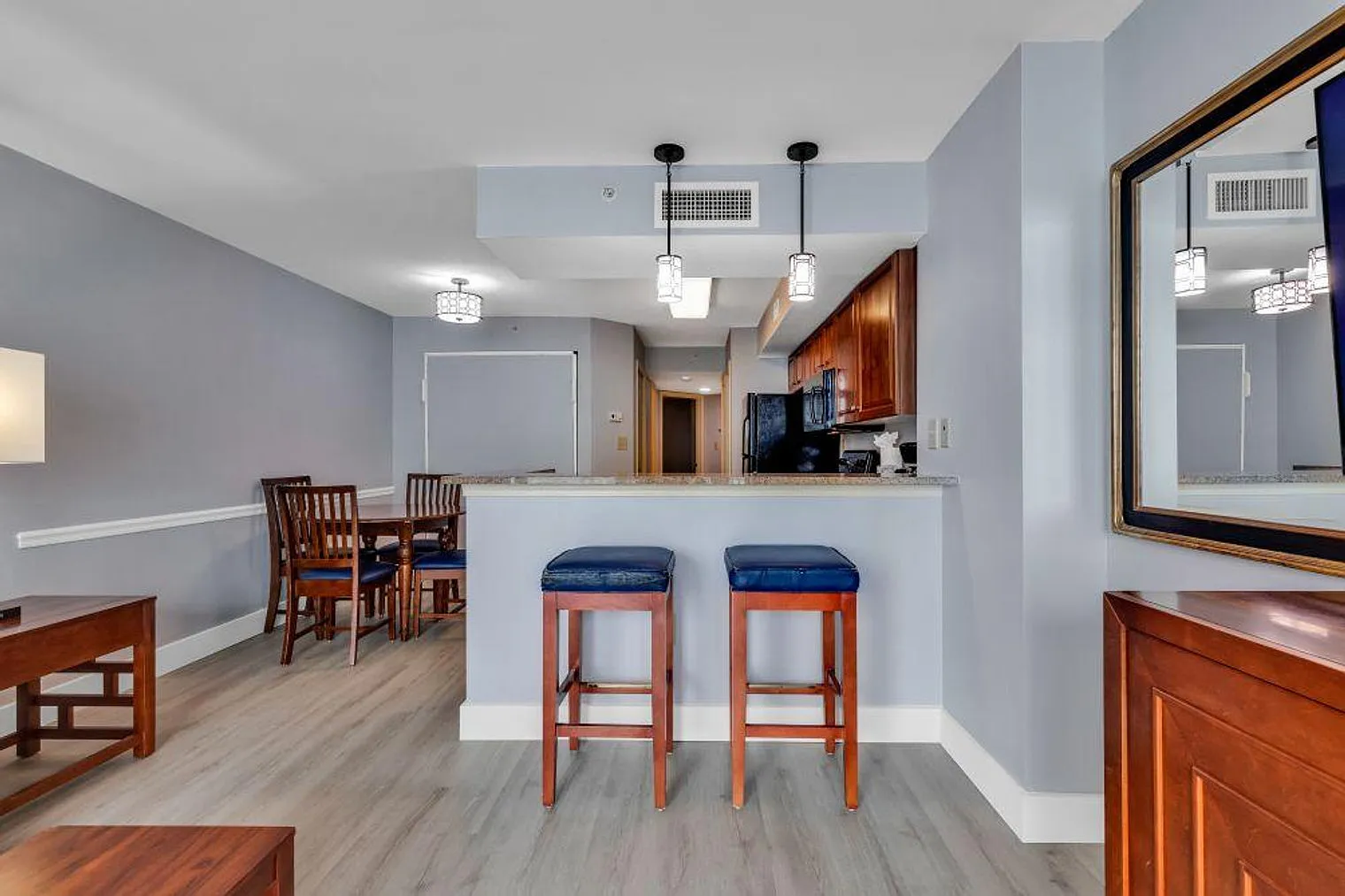 1 bed, 1.0 bath, 699 sqft, $2,340 — Photo 4