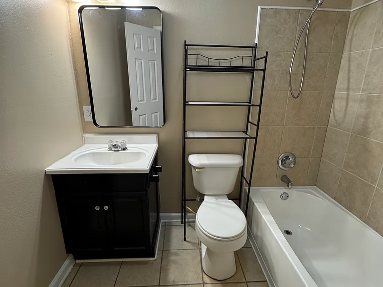 3222 Carey St — Photo 9