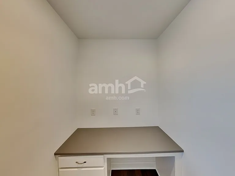 5231 Valor Dr — Photo 11