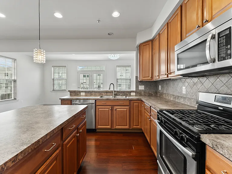10579 Old Ellicott Cir — Photo 21