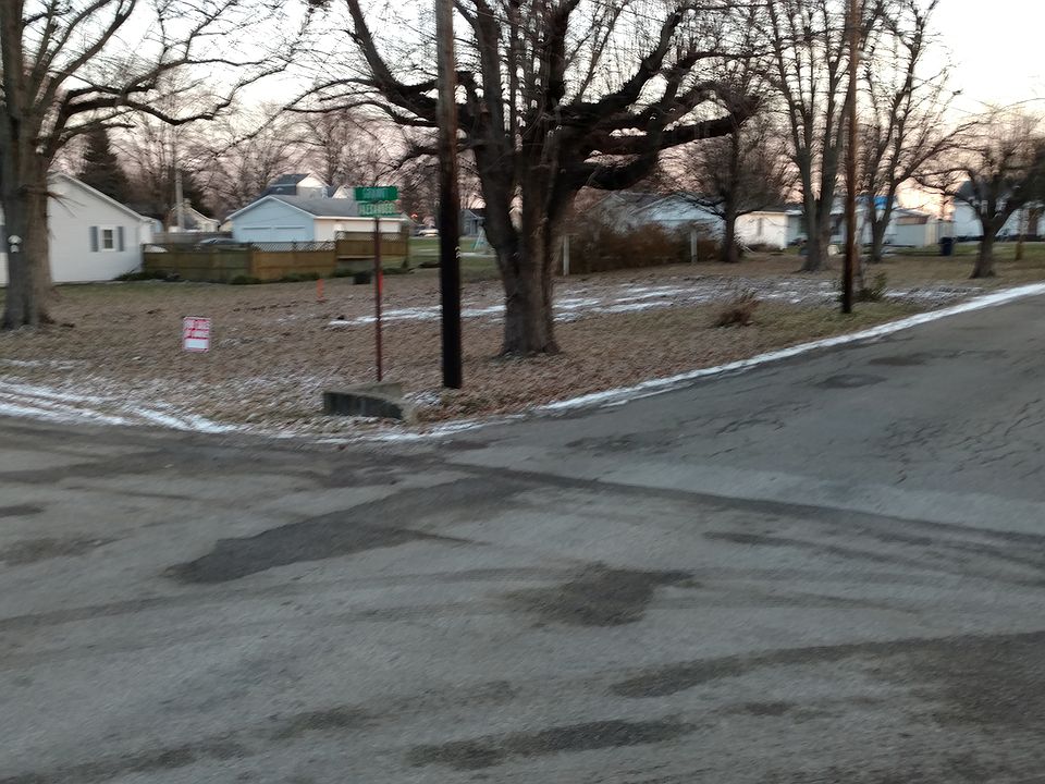 2nd image of 414 W Grant St