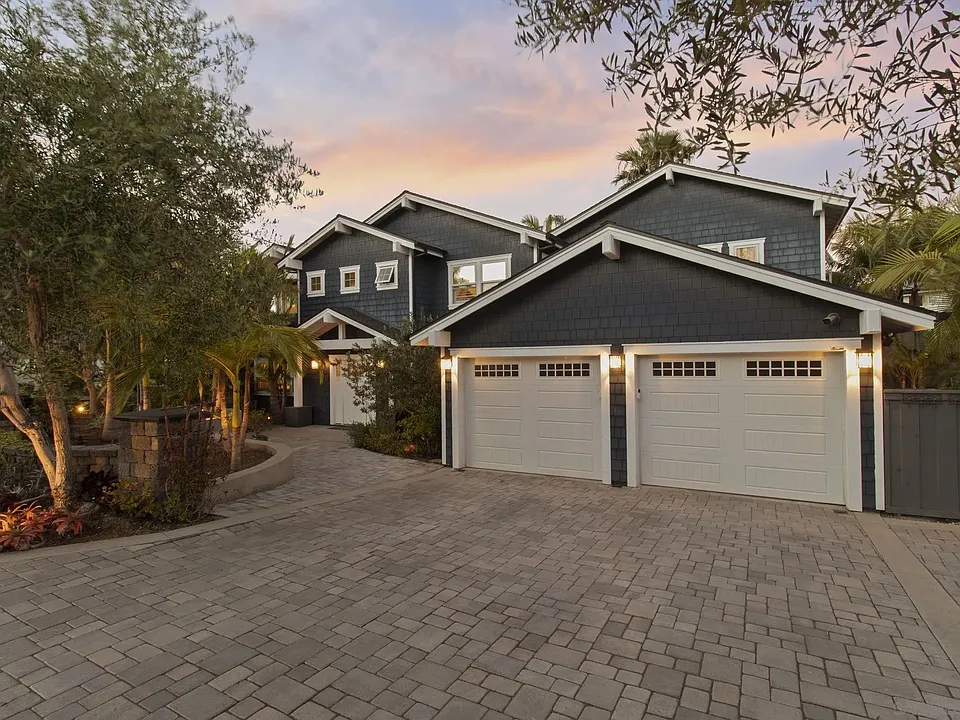 418 Parkwood Ln