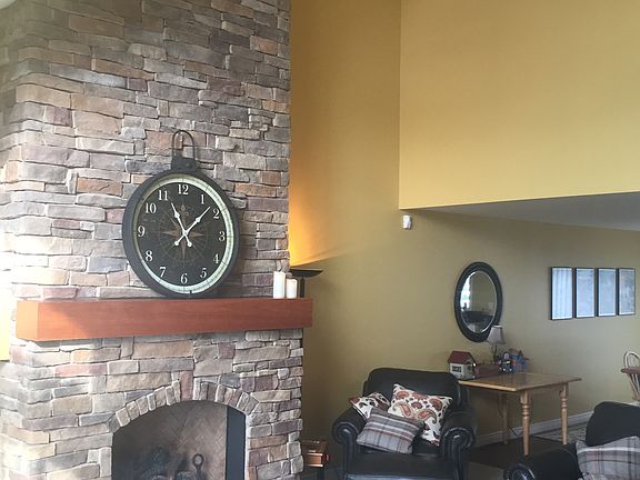 4th image of 8 Mountain View Dr