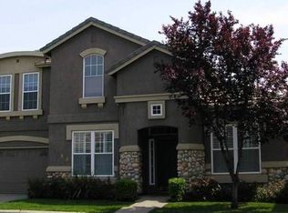 12068 Silver Point Ln, Gold River, CA 95670