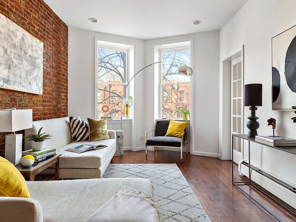 1st image of 658 Park Pl #2R