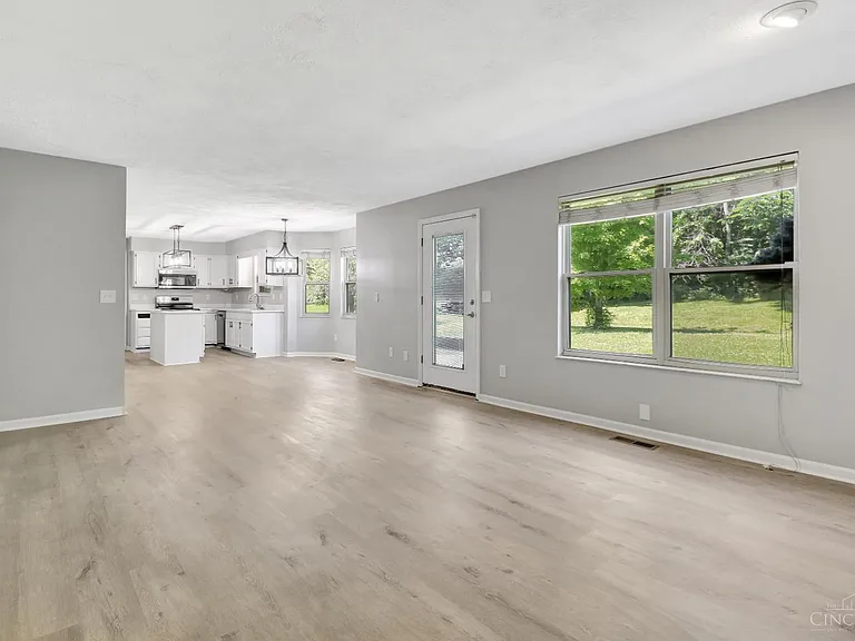 6817 Raven Ct — Photo 7