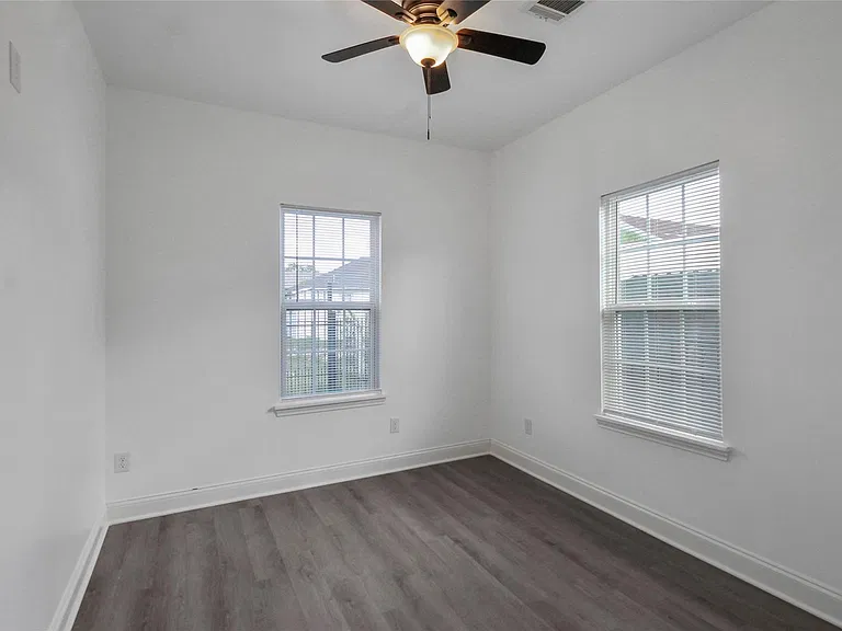 531 N Estelle St — Photo 14