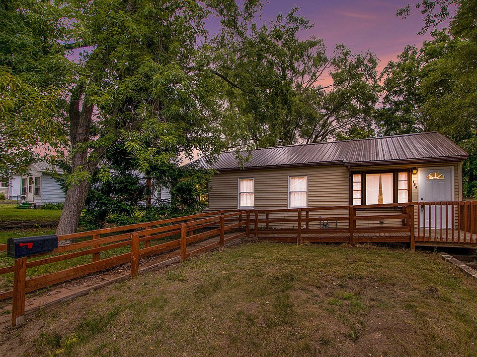 1st image of 124 Barney Blvd