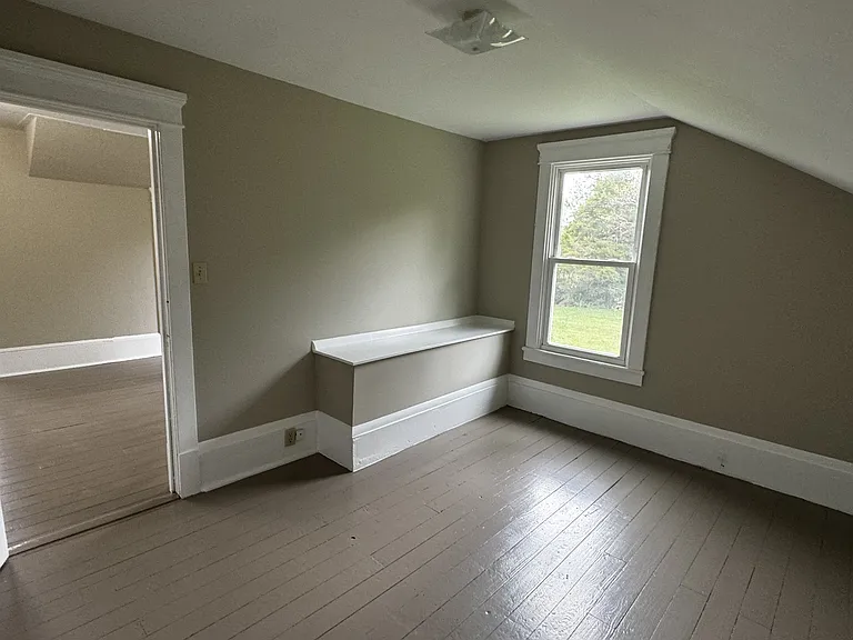 4305 Dulaney Rd — Photo 12