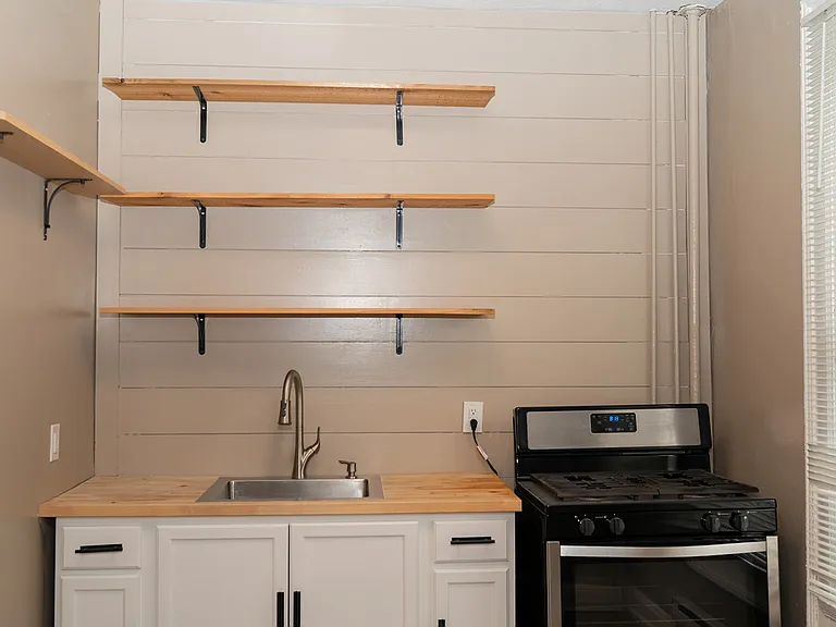1717 N Talbott St #T4 — Photo 5