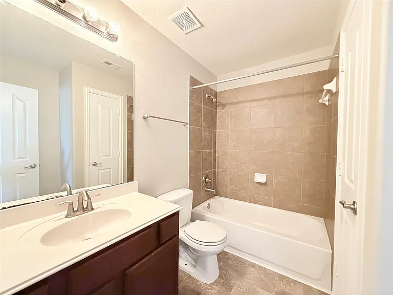 24514 Hikers Bend Dr — Photo 24