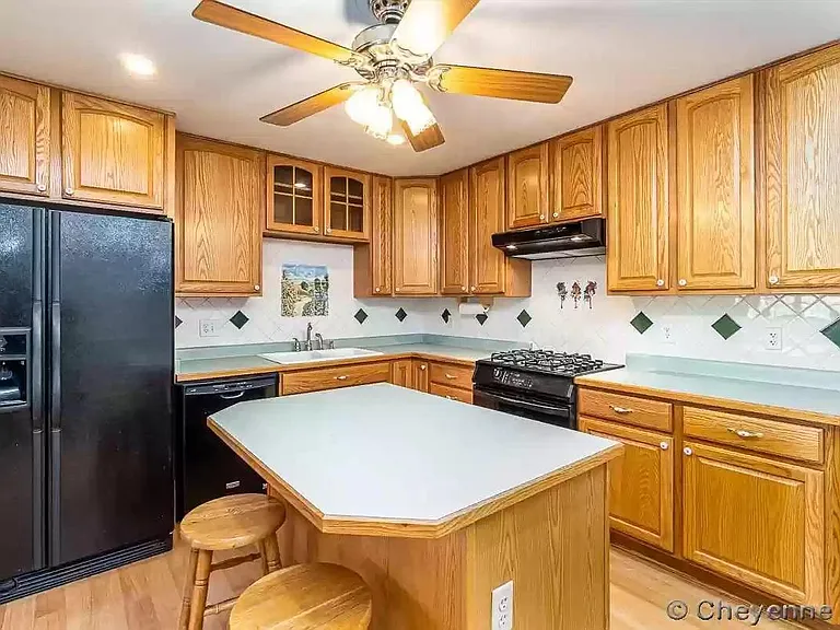 7202 Willshire Blvd — Photo 4