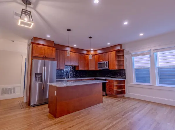 2018 Oakdale Ave, San Francisco, CA 94124