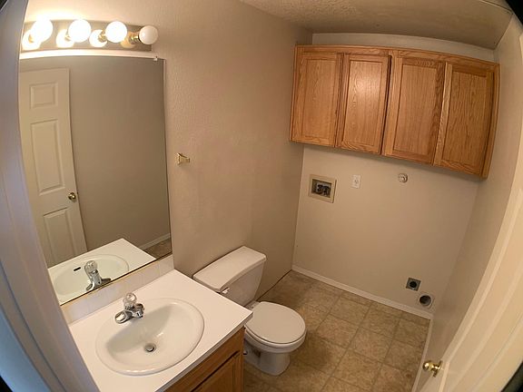 4th image of 2682 SE 75th Ave