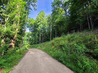 82 Pondera Ln, Flat Rock, NC 28731