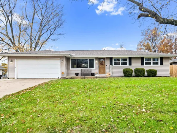 5424 N James Rd, Peoria, IL 61615