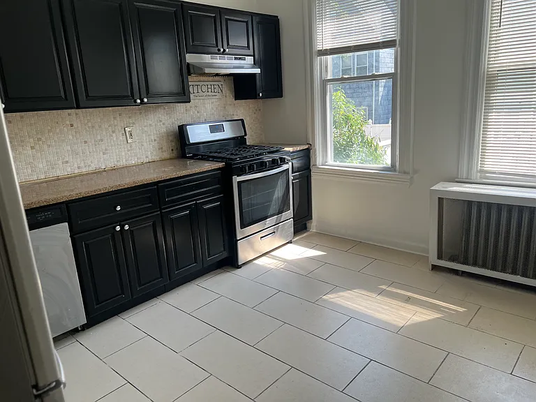 44 E 31st St #1 — Photo 12