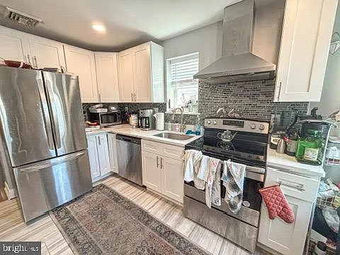 1618 Fitzwater St #2 — Photo 2