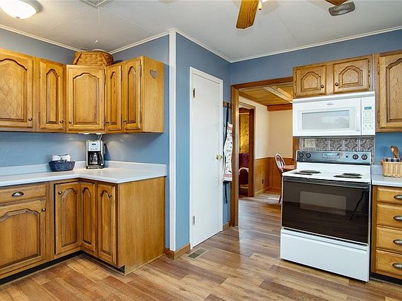 5th image of 2020 Colton Dr
