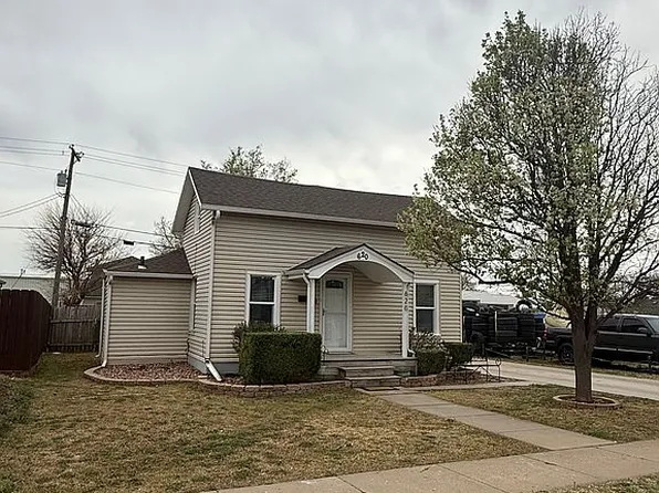 620 E 12th St, Hays, KS 67601