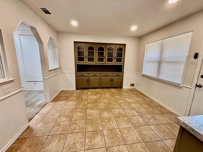 8635 Bacardi Dr — Photo 11