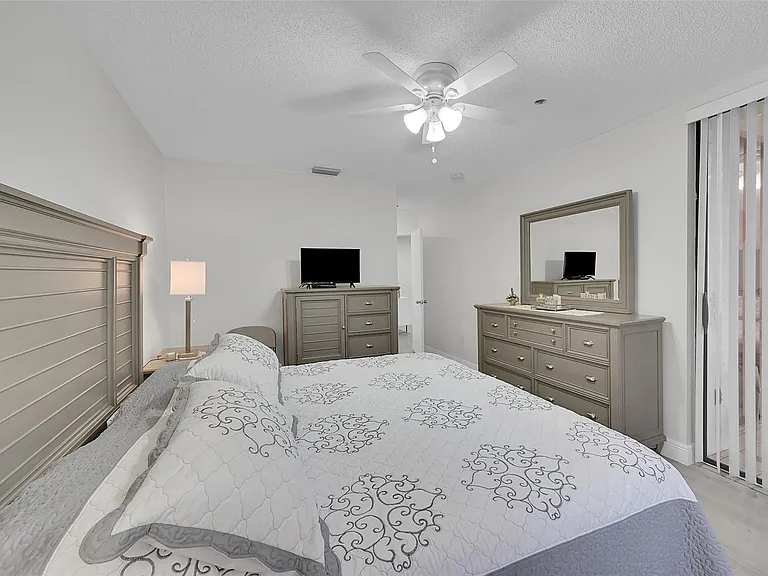 5133 Brisata Cir #P — Photo 12