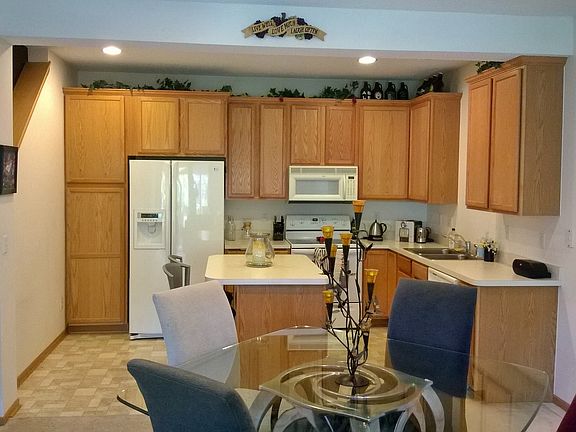 Dining room looking into kitchen