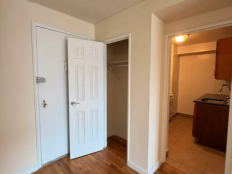 139-55 35th Ave #5J — Photo 4