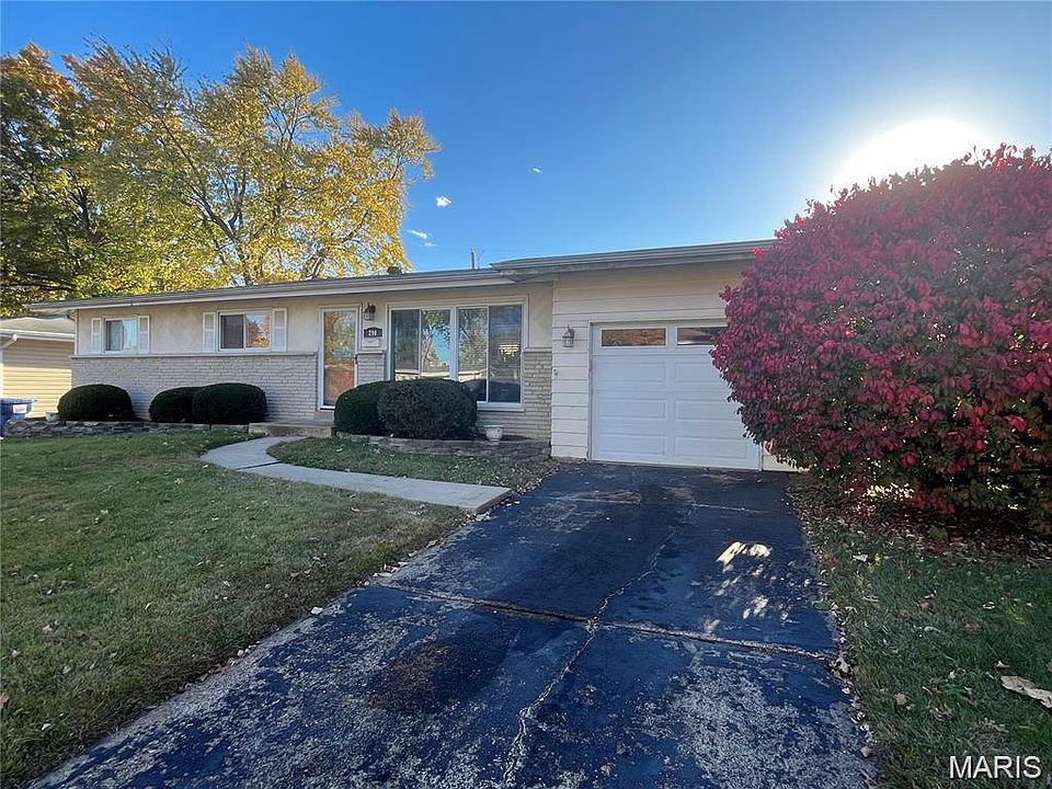 1st image of 290 Francisca Dr