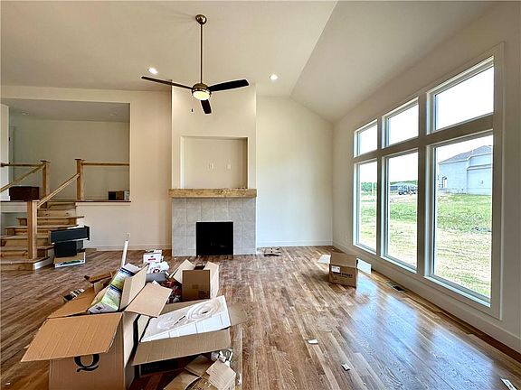 3rd image of 10219 N Oakland Drive