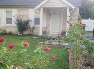 708 James Robinson Rd, Louisville, KY 40214