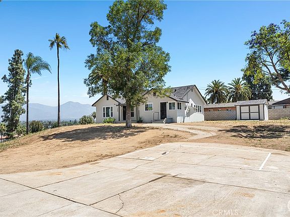 5th image of 1390 Prospect Dr