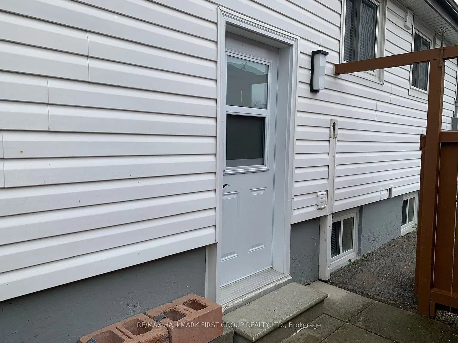 2 bed, $1,900 — Photo 2