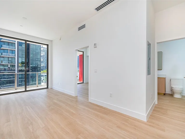 90 NE 32nd St #1106 — Photo 5