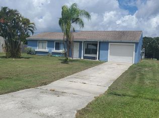 2156 SE Shelter Dr, Port Saint Lucie, FL 34952