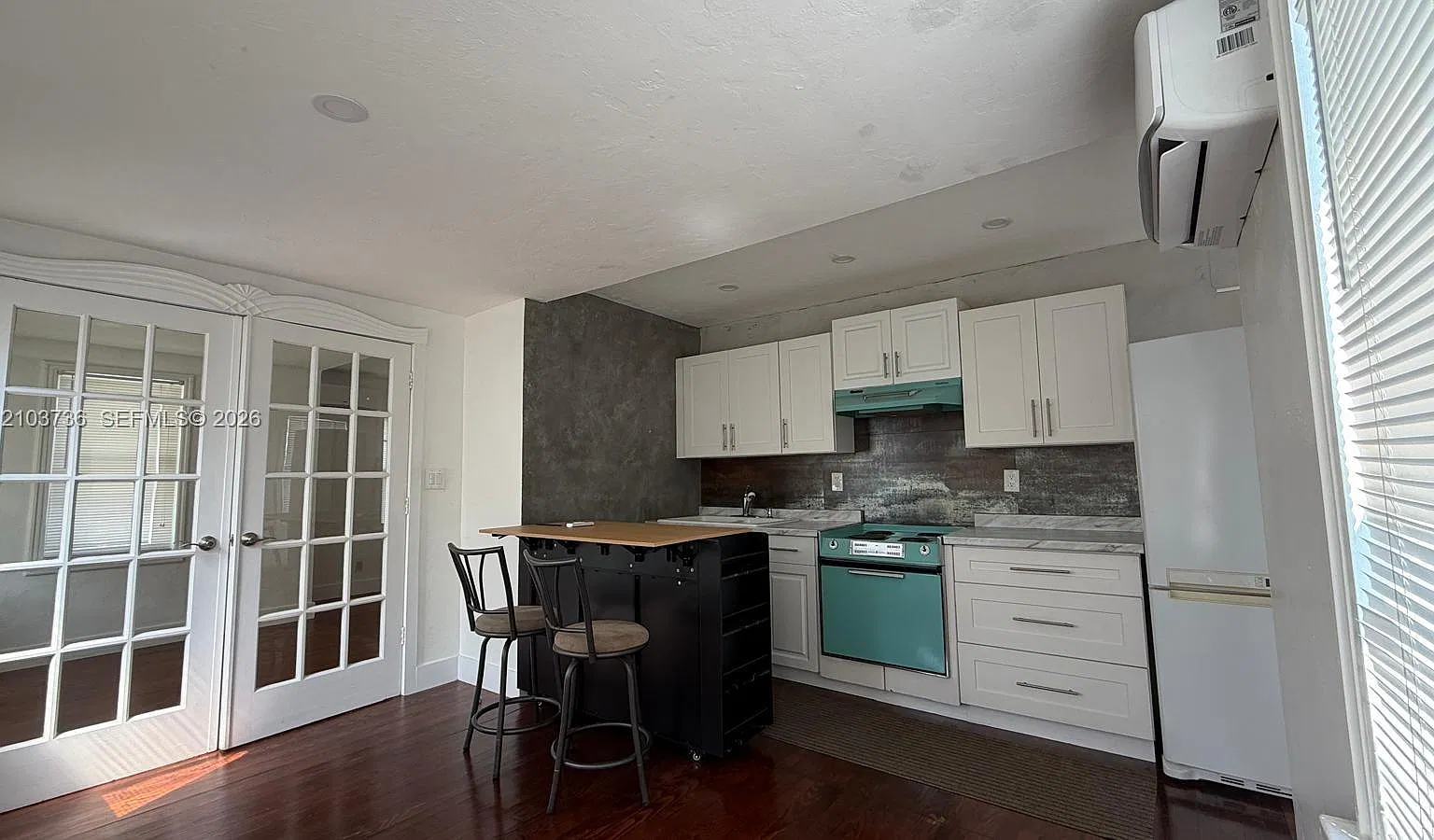 Oakland Park Second Add — Photo 4