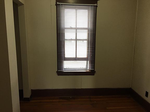 4th image of 602 Reaney Ave #2