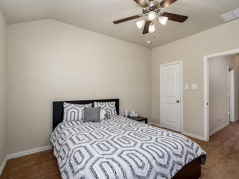 2559 Adam Ln — Photo 20