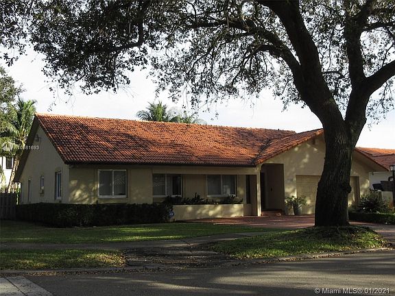 2nd image of 16881 NW 78th Pl