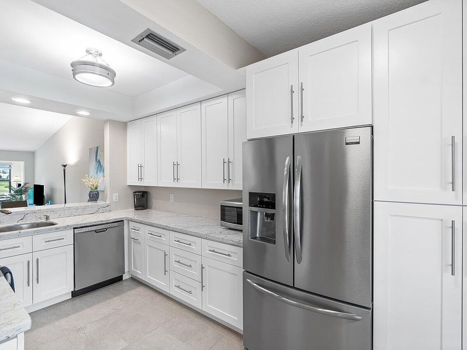 1st image of 5152 Golfview Court #1821