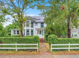 11 Virginia Rd, Babylon, NY 11702