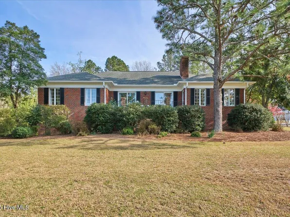 700 Diamondhead Drive S, Pinehurst, NC 28374