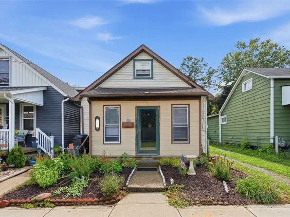 113 Fayette Ave, Oakdale, PA 15071