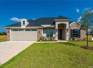 107 Katy Ln, Bossier City, LA 71111