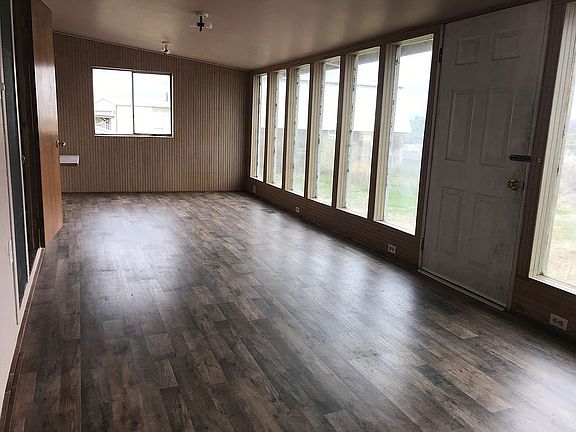 2nd image of 7200 Cascadia Ave