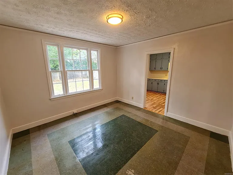 2113 Brewton St — Photo 13