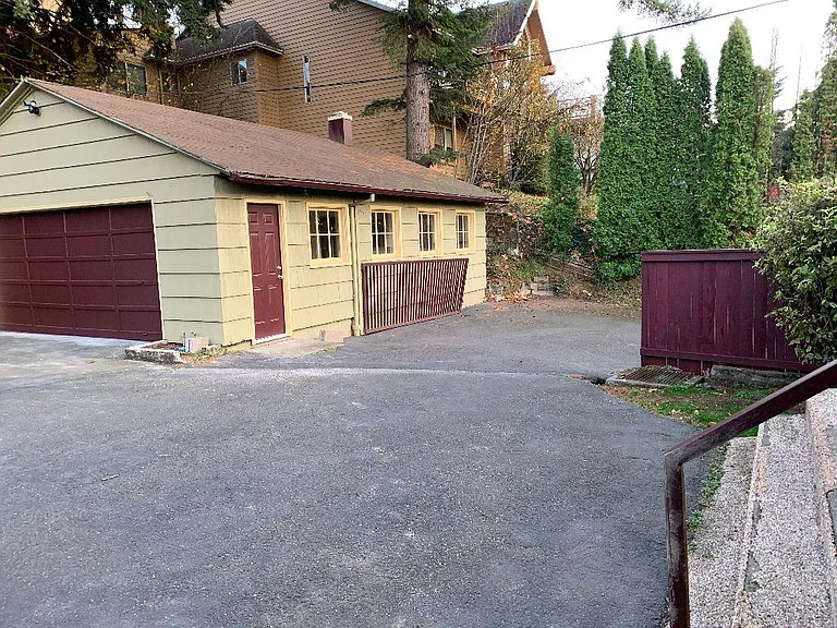 750 sf 2 car garage with office- private and detached